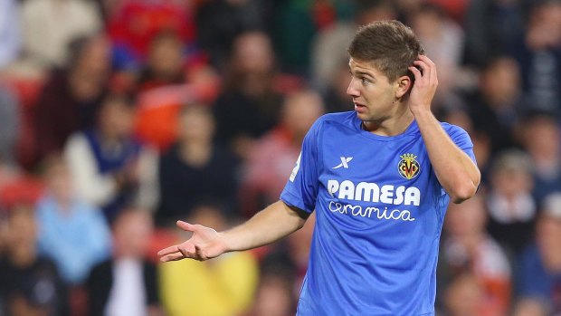 What's going wrong?: Villarreal's Luciano Vietto had a night to forget.
