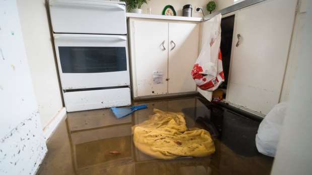 Gary Carter's apartment at O'Connor is flooded. 