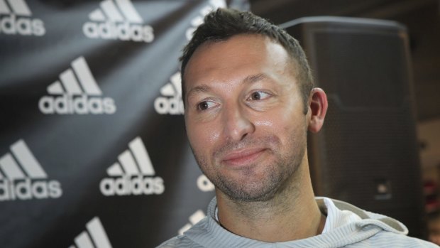 It's a "surprise" talk by Ian Thorpe to a group of City2Surf runners at the adidas store in Pitt Street, Photo by James Alcock.