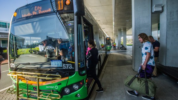 Canberra Airport's new public bus service started on Monday morning. 