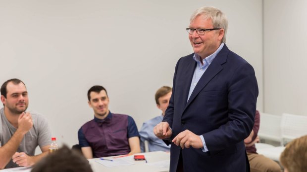 Kevin Rudd addressing young labor activists in Brisbane.