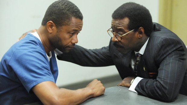 Cuba Gooding jnr (left) as O.J. Simpson and Courtney B. Vance as Johnnie Cochran.