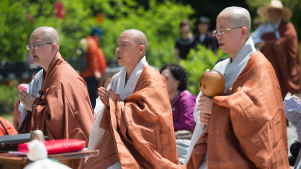 Jeong Kwan (centre) brings her vegan cuisine to Chef's Table.