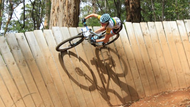 Canberran Rebecca Henderson on her way to winning back-to-back races at the National MTB Series at Pemberton.