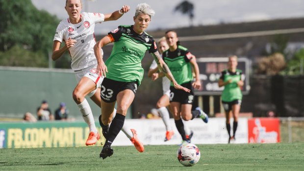 Canberra United keep their season alive after Michelle Heyman scored in 100th W-League game. 