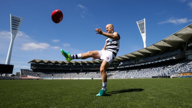 Gary Ablett has a kick on his (new) old turf.