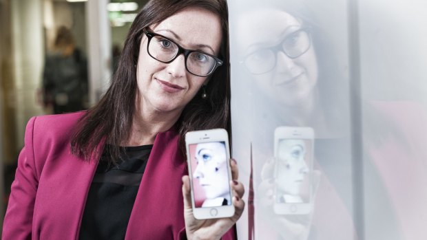 PhD researcher Kara Burns is looking at medical selfies, tracking and documenting their health and how it is changing the doctor/patient relationship.