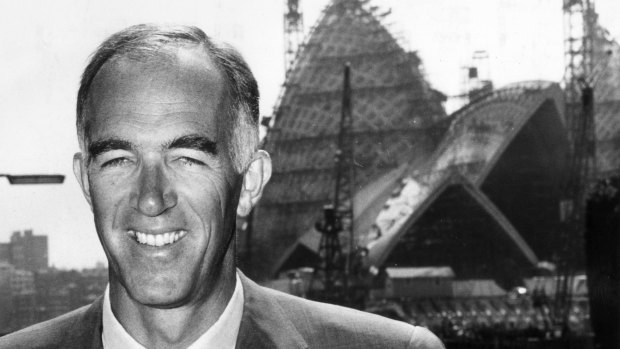 Circa 1965: Jørn Utzon and the iconic 20th century building he designed. 