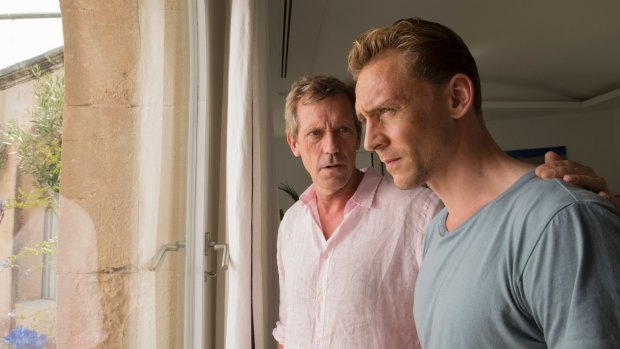 Hiddleston plays an operative attempting to infiltrate the world of arms dealer Richard Roper (Laurie).