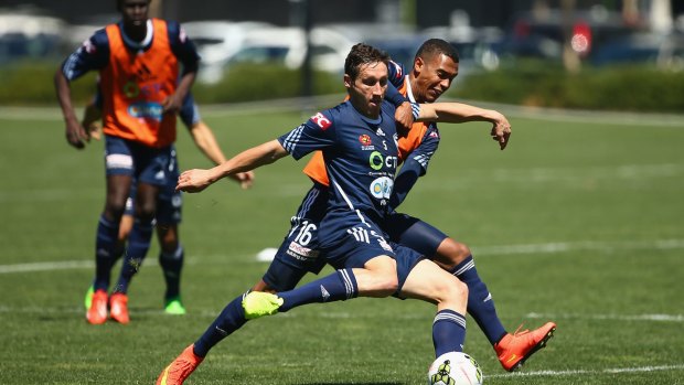 Mark Milligan controls the ball during Melbourne Victory training this week.