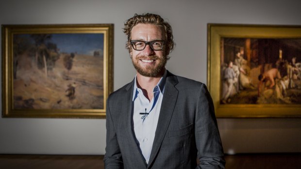 Actor Simon Baker toured the National Gallery of Australia's Tom Roberts exhibition.