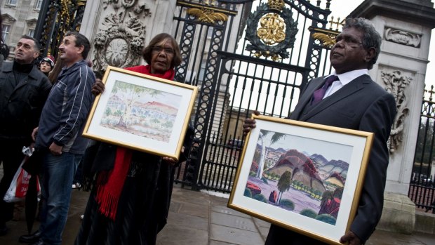 Kevin and Lenie Namatjira ready to go in to Buckingham Palace to meet the Queen.