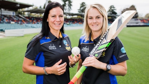 Marizanne Kapp and Dane van Niekerk together have come from South Africa to play for the Meteors. 