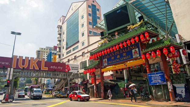 Chinatown is the place to find everything from novelty items, fresh flowers, clothes, bags, shoes to timepieces.