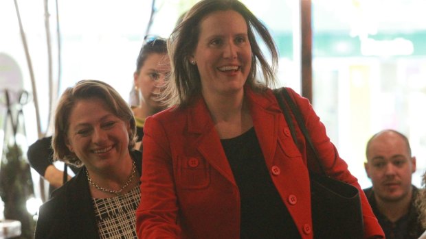 Kelly O'Dwyer campaigning with Sophie Mirabella in Indi.