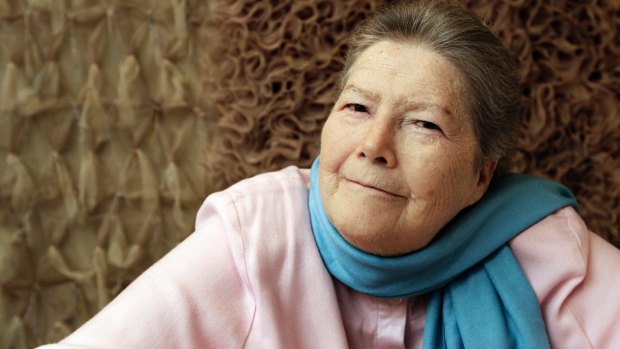 Author Colleen McCullough.