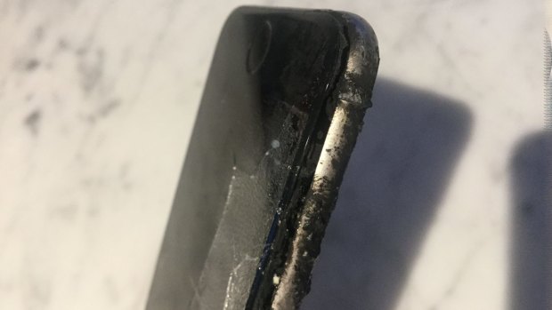 The damaged iPhone.
