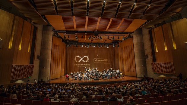 Exiled to Armidale how one would miss the Canberra Symphony Orchestra and its concerts in the Llewellyn Hall.