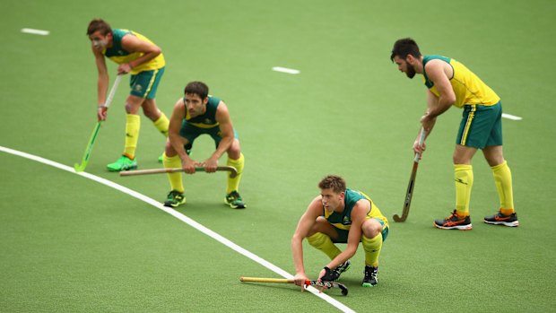 The Kookaburras get ready to take a penalty corner.