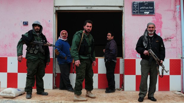 Sutoro Assyrian militiamen in Tel Tamer.