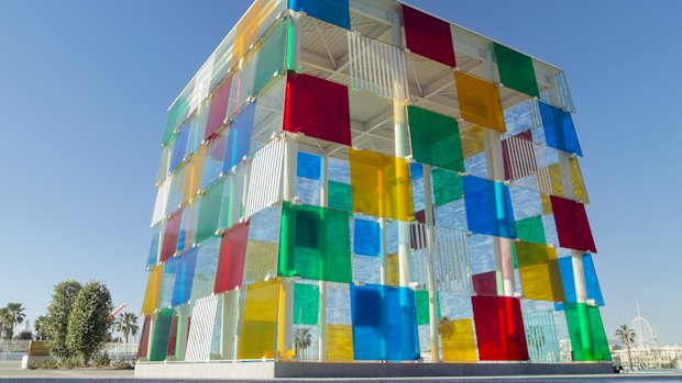 Centre Pompidou, an iconic building also known as El Cubo.