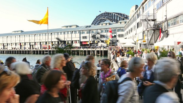 Hundreds of people gather at Sydney Writers' Festival in 2016.