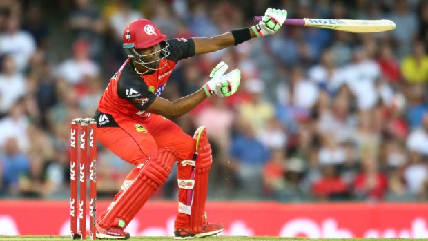 Dwayne Bravo (45 not out off 29) of the Renegades put on an unbeated 78-run partnership with Tom Beaton (41 not out off 23).