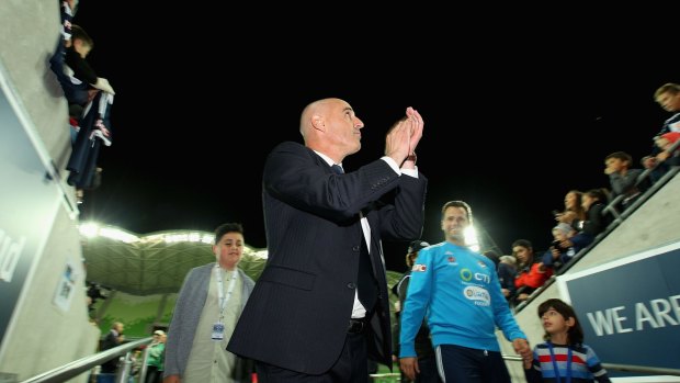 Victory coach Kevin Muscat thanks fans for their support  after the game.