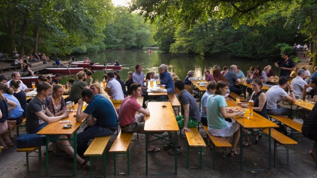 Beer garden in summer at Cafe am Neuen See in Tiergarten park.