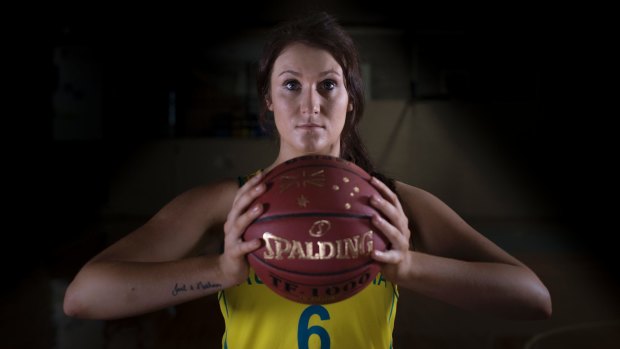 Canberra basketball player Carlie Smith has been named Australia's best three-on-three player.