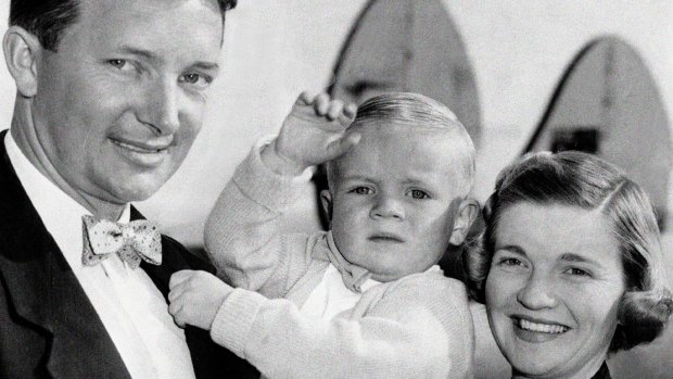 Richie Benaud and first wife Marcia in 1958 with their son Gregory.
