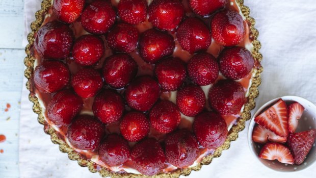 Strawberry and lime cheesecake with pretzel crust.