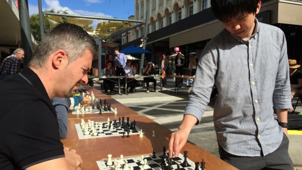 Brisbane Ultimate Chess Battle saw one of Australia’s top chess players Moulthun Ly take on 21 opponents.