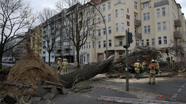 Niklas, one of the strongest storm fronts in years, hit Germany on Tuesday.