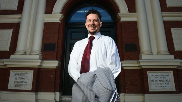 Christian Kunde, a trainee doctor, said he had decided to stand aside in order not to distract from Labor's campaign.