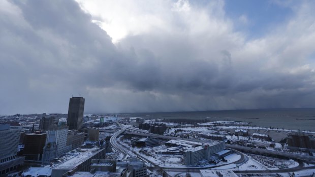 A massive band of "lake effect" snow moves through the south of Buffalo, New York.