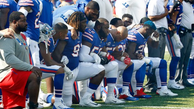 More than a hundred NFL players dropped a knee or stayed in the locker room during the national anthem this weekend.