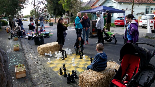 Residents of High Street, Coburg, get to know each other.