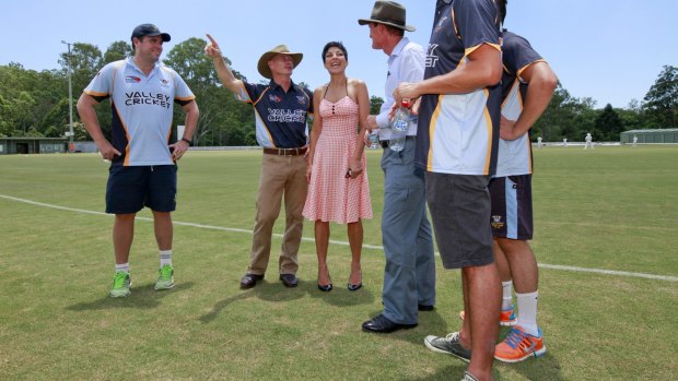 Premier Campbell Newman campaigns at Valley District Cricket Club in Ashgrove.