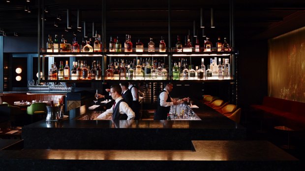 Calm elegance: the bar at Dinner by Heston Blumenthal is reminiscent of a classic mid-century American hotel bar.