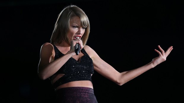 Taylor Swift was overlooked for her one music video at this year's MTV VMAs.