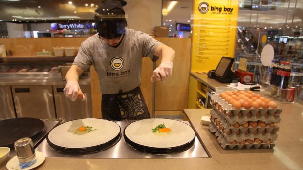 Bing Boy franchisees have told inspectors that wages of $10 an hour are common across Melbourne's Chinese restaurants.