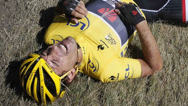 Race leader and yellow jersey holder Fabian Cancellara withdrew from the race after breaking his back.