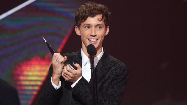 Troye Sivan accepts an ARIA for Best Video during the 30th Annual ARIA Awards.