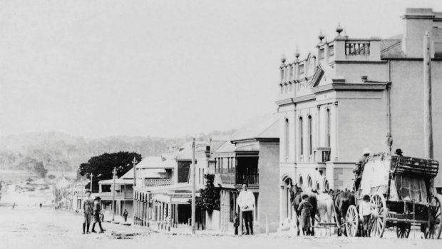 The mail coach about to depart from the Braidwood Telegraph Office in 1870. 