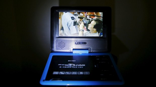 A Chinese-made portable media player, which North Koreans call "Notel".