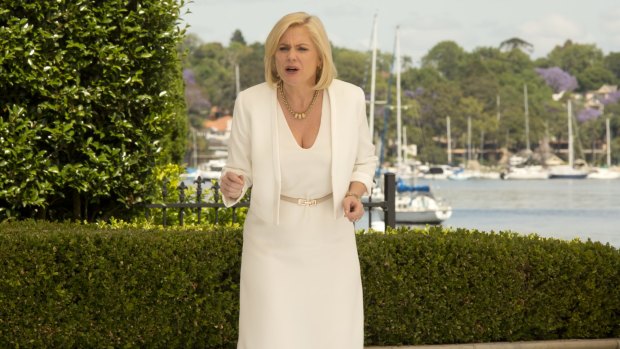 Helen Dallimore says she is looking forward to offending rich suburban matrons with her portrayal of Olivia O'Neil in <i>Here Come the Habibs</i>.