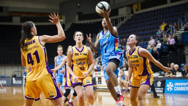 Quick turnaround:  After defeating the Canberra Capitals 91-63 on Saturday, the Melbourne Boomers face Townsville Fire on Monday night.