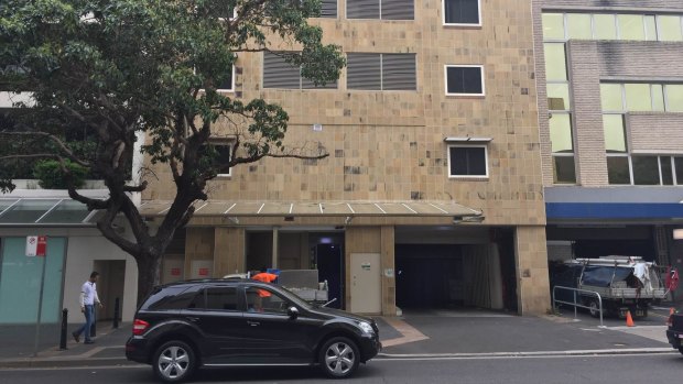 The building housing Parramatta Mosque.