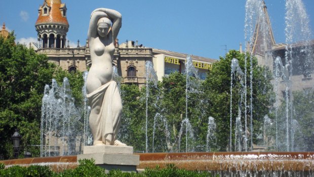 Fountain in Placa de Catalunya, Barcelona.